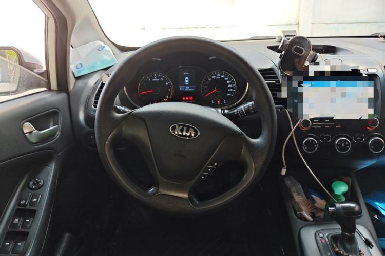 Used Kia K3S 2014 1.6L Automatic GL Steering Wheel