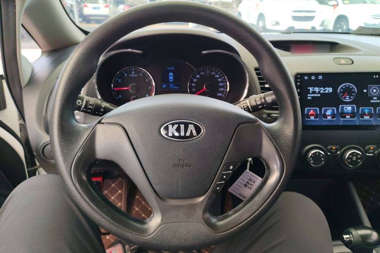 Used Kia K3S 2014 1.6L Automatic GL Steering Wheel