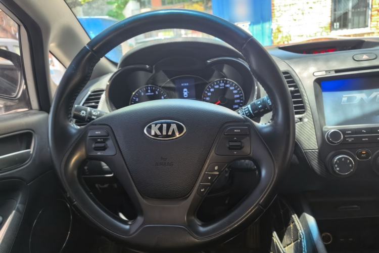 Used Kia K3S 2014 1.6L Manual GLS Steering Wheel