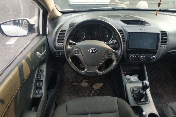 Used Kia K3S 2014 1.6L Manual GLS Steering Wheel
