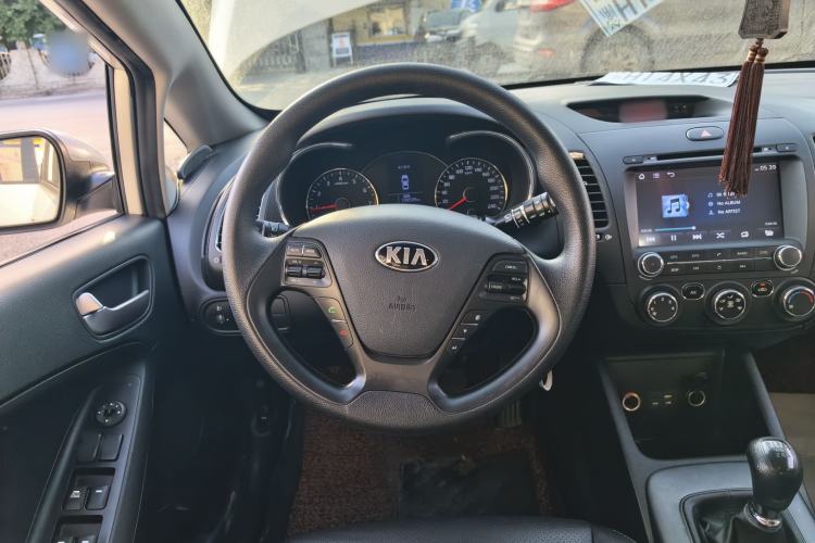 Used Kia K3S 2014 1.6L Manual GL Steering Wheel