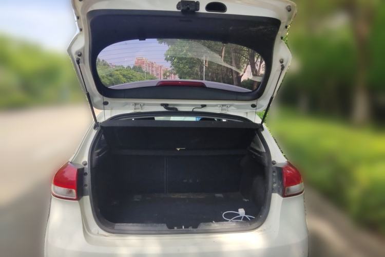 Used Kia K3S 2014 1.6L Automatic GLS Trunk