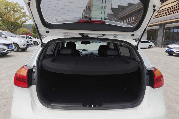 Used Kia K3S 2014 1.6L Automatic Premium Trunk