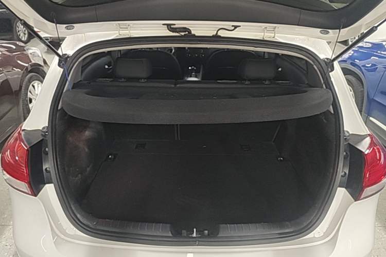 Used Kia K3S 2014 1.6L Automatic GL Trunk