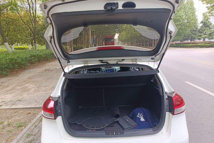Used Kia K3S 2014 1.6L Automatic GLS Trunk