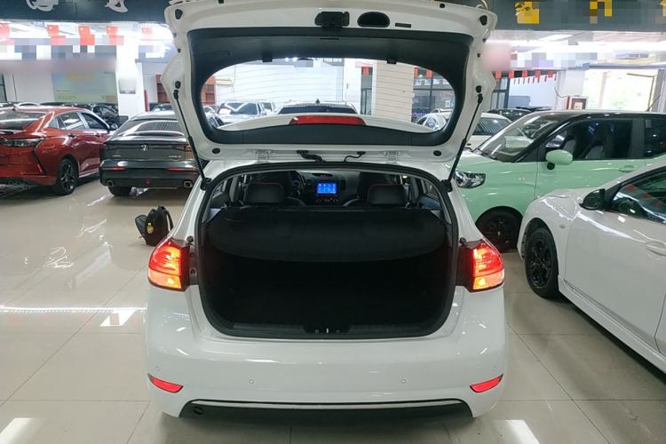 Used Kia K3S 2014 1.6L Automatic GLS Trunk