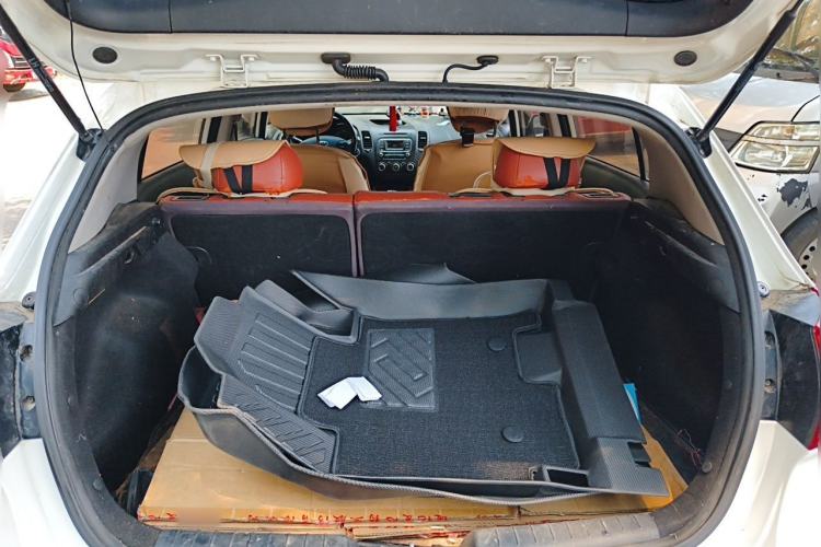 Used Kia K3S 2014 1.6L Automatic GLS Trunk