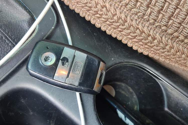 Used Kia K3S 2014 1.6L Automatic GLS Vehicle Key