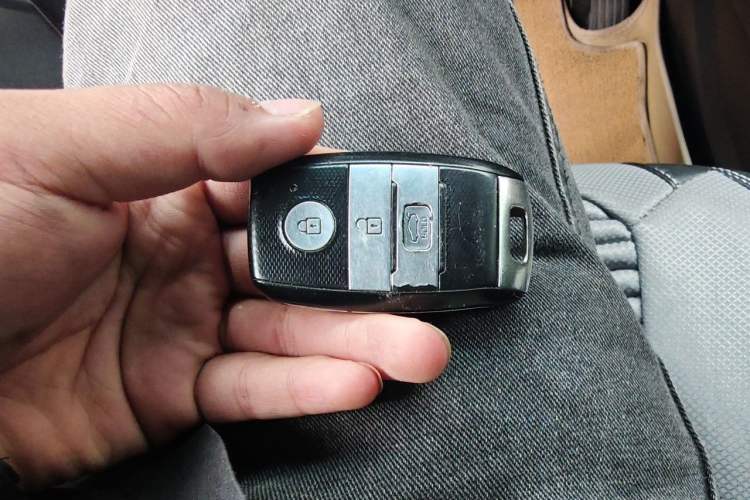 Used Kia K3S 2014 1.6L Automatic GLS Vehicle Key