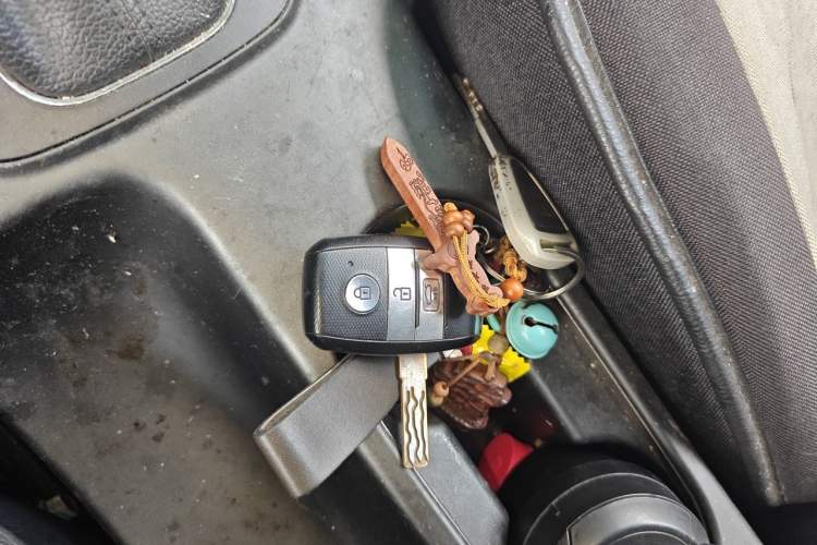 Used Kia K3S 2014 1.6L Automatic DLX Vehicle Key