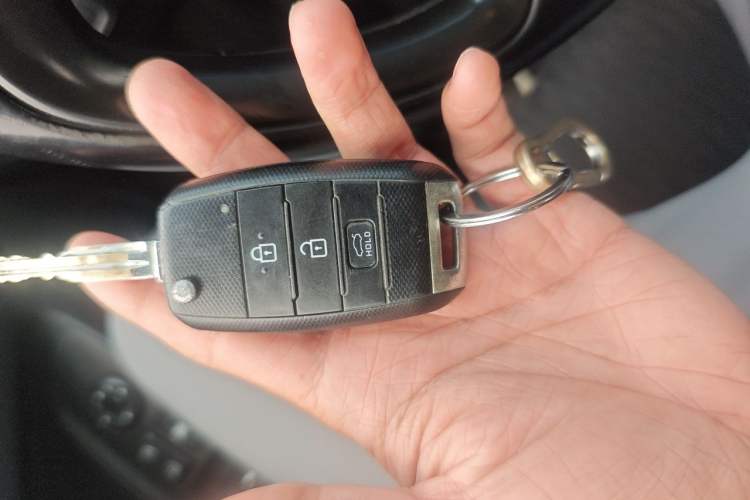 Used Kia K3S 2014 1.6L Manual GLS Vehicle Key