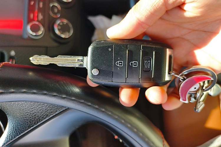 Used Kia K3S 2014 1.6L Automatic GL Vehicle Key