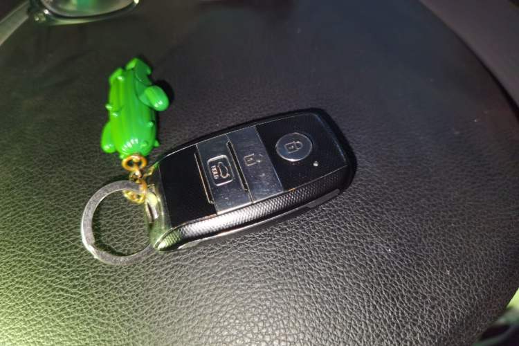 Used Kia K3S 2014 1.6L Automatic GLS Vehicle Key