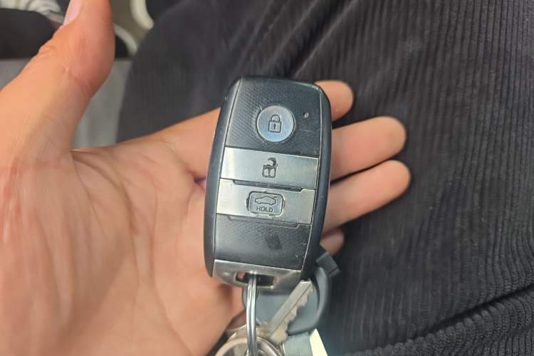 Used Kia K3S 2014 1.6L Automatic GLS Vehicle Key