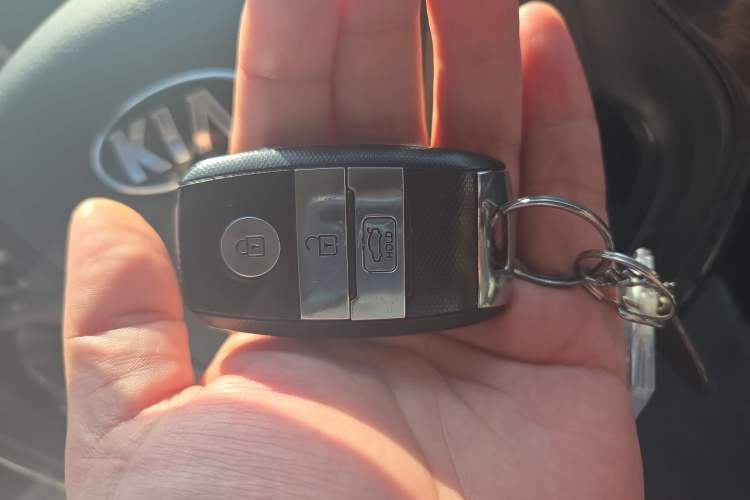 Used Kia K3S 2014 1.6L Automatic GLS Vehicle Key