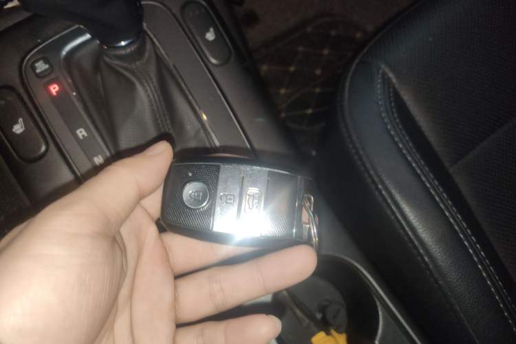 Used Kia K3S 2014 1.6L Automatic DLX Vehicle Key