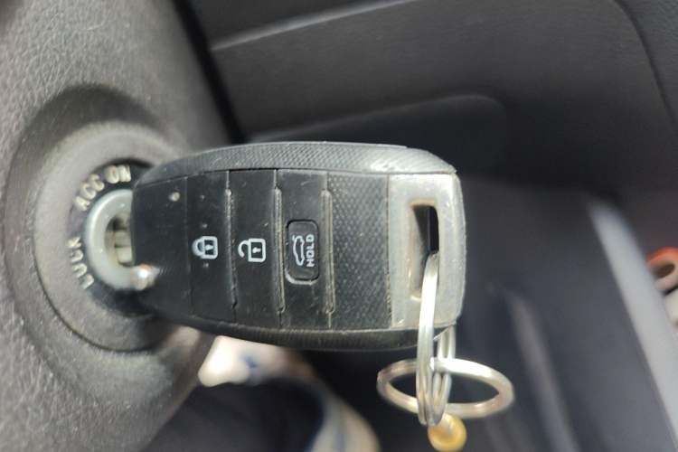 Used Kia K3S 2014 1.6L Automatic GL Vehicle Key
