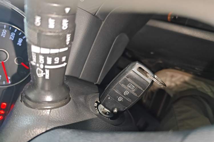 Used Kia K3S 2014 1.6L Automatic GL Vehicle Key