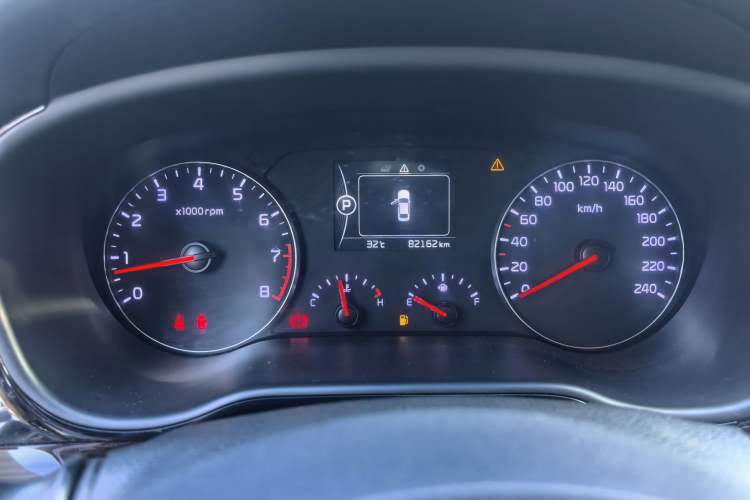 Used Kia K4 2015 1.8L Automatic GLS Special Odometer Close Up