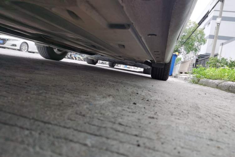 Used Kia K4 2014 1.8L Automatic GLS Chassis Front Left