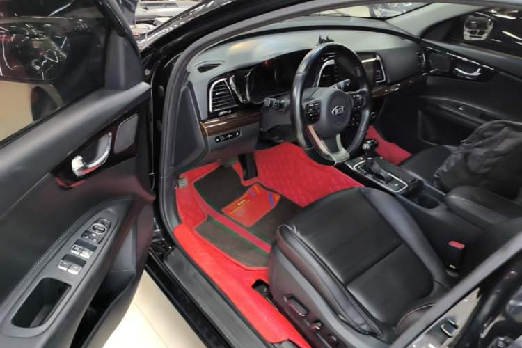 Used Kia K4 2014 1.8L Automatic DLX Driver Seat