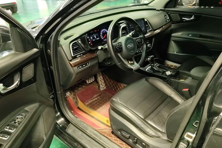 Used Kia K4 2014 1.8L Automatic DLX Driver Seat