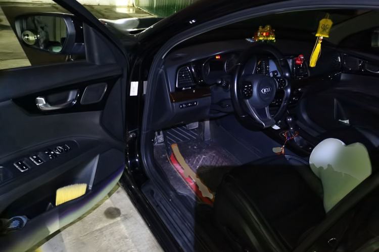 Used Kia K4 2014 1.8L Automatic DLX Driver Seat