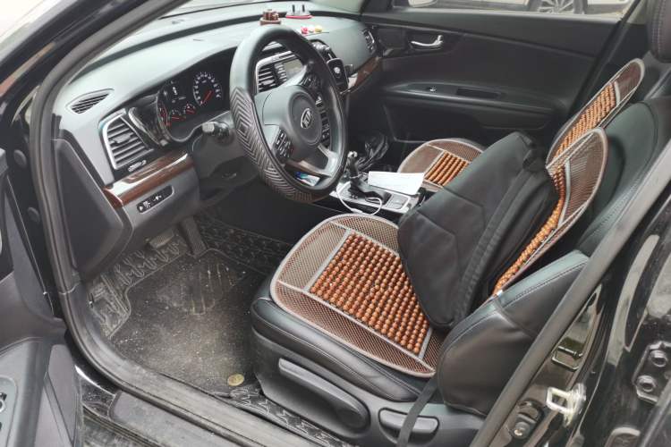 Used Kia K4 2014 1.8L Automatic GLS Driver Seat