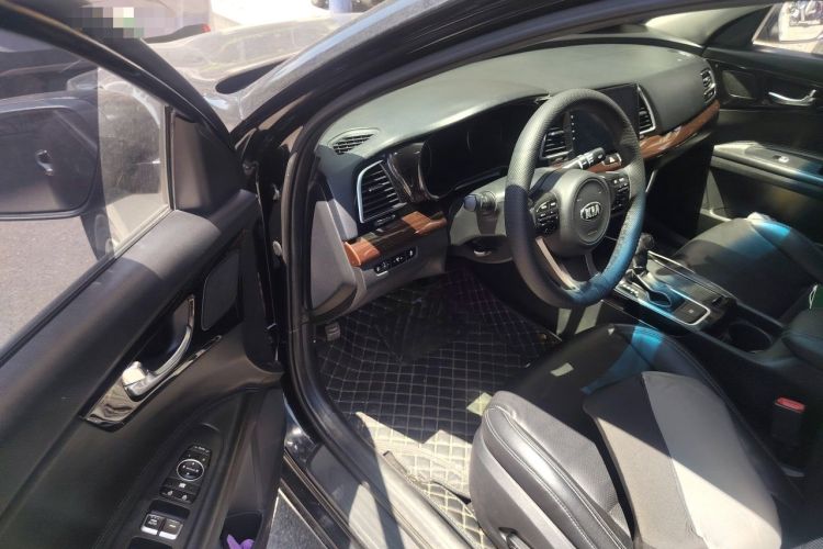 Used Kia K4 2014 1.8L Automatic DLX Driver Seat