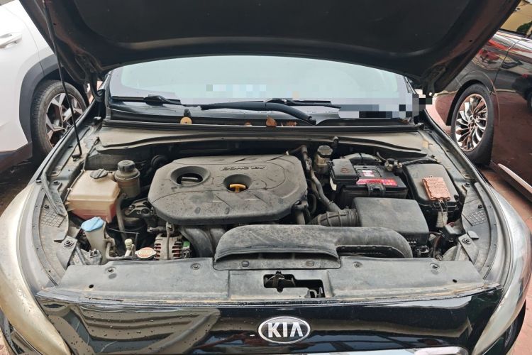 Used Kia K4 2014 1.8L Automatic GLS Engine Bay