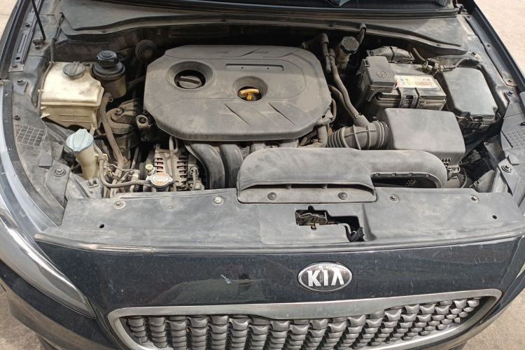 Used Kia K4 2014 1.8L Automatic GLS Engine Bay