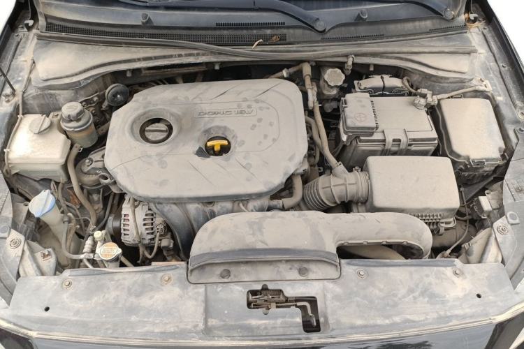 Used Kia K4 2014 1.8L Automatic GLS Engine Bay