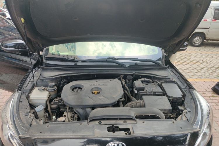 Used Kia K4 2014 1.8L Automatic GLS Engine Bay