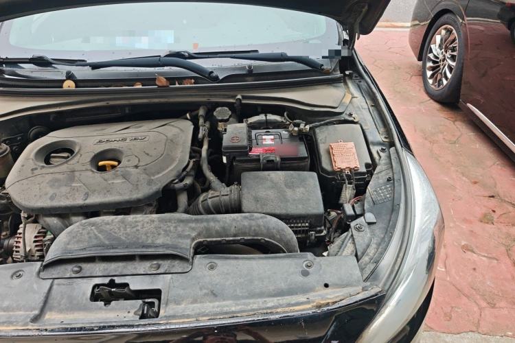Used Kia K4 2014 1.8L Automatic GLS Engine Bay Left