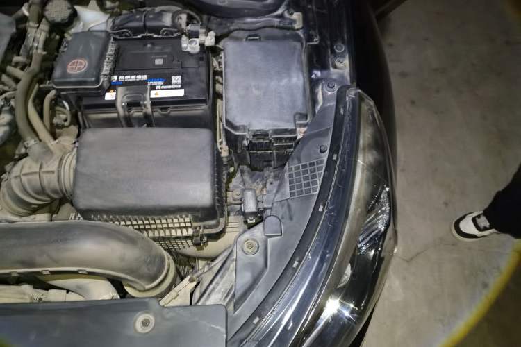 Used Kia K4 2014 1.8L Automatic DLX Engine Bay Left