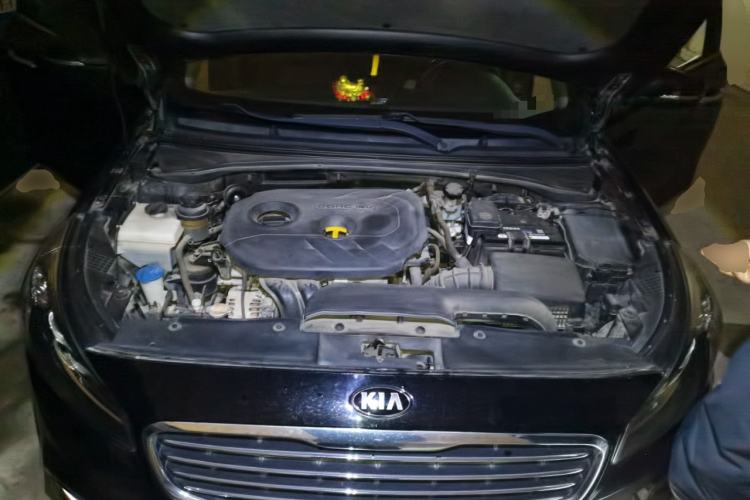 Used Kia K4 2014 1.8L Automatic DLX Engine Bay