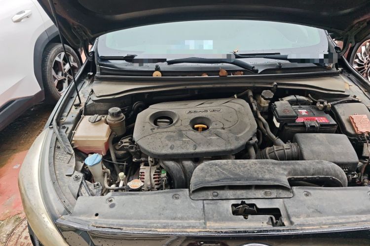 Used Kia K4 2014 1.8L Automatic GLS Engine Bay Right