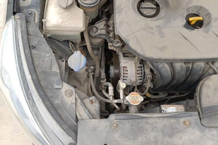 Used Kia K4 2014 1.8L Automatic GLS Engine Bay Right
