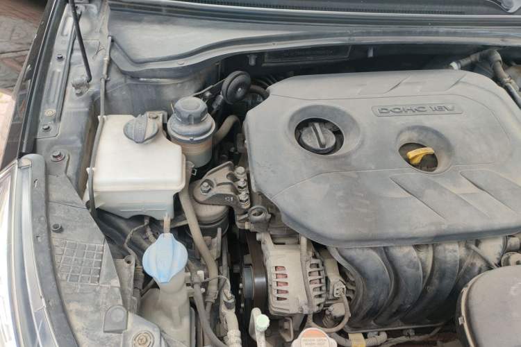 Used Kia K4 2014 1.8L Automatic GLS Engine Bay Right