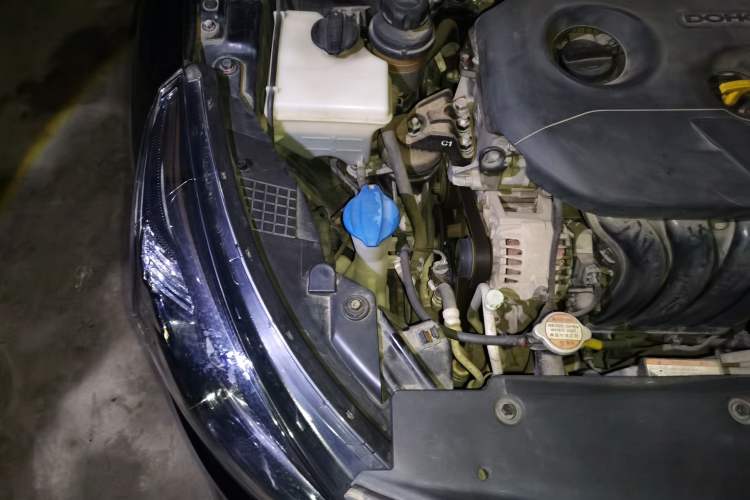 Used Kia K4 2014 1.8L Automatic DLX Engine Bay Right