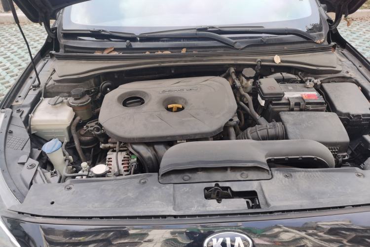Used Kia K4 2014 1.8L Automatic DLX Engine Bay