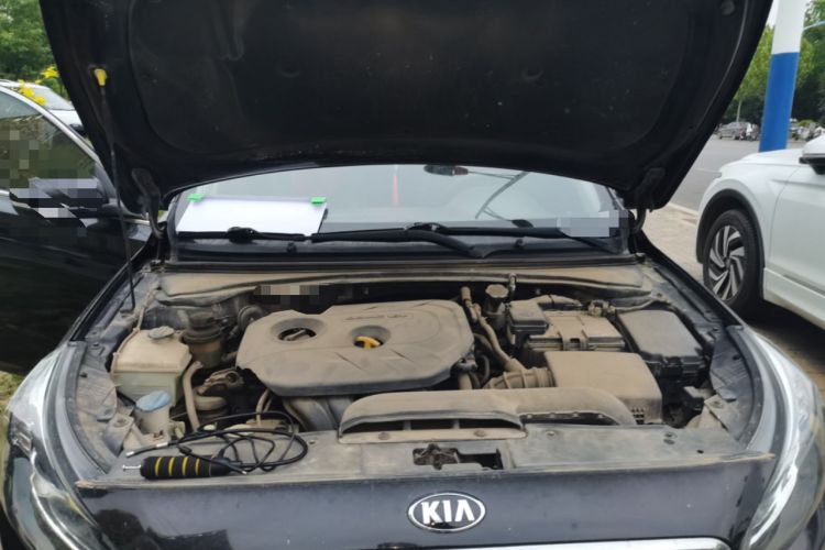 Used Kia K4 2014 1.8L Automatic GLS Engine Bay