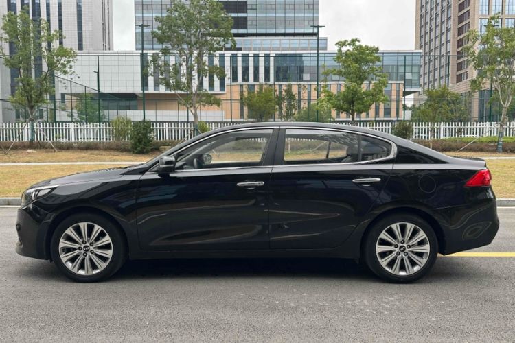 Used Kia K4 2014 1.8L Automatic DLX Exterior 7