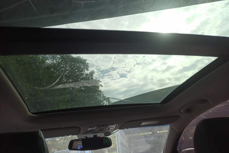 Used Kia K4 2014 1.8L Automatic GLS Headliner