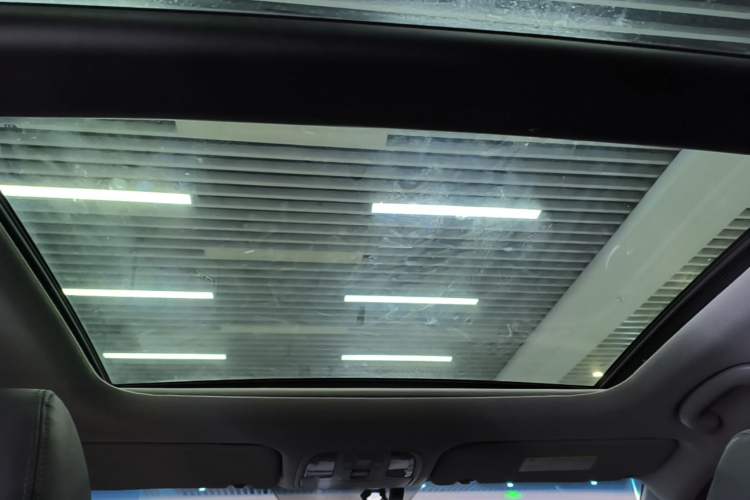 Used Kia K4 2014 1.8L Automatic DLX Headliner