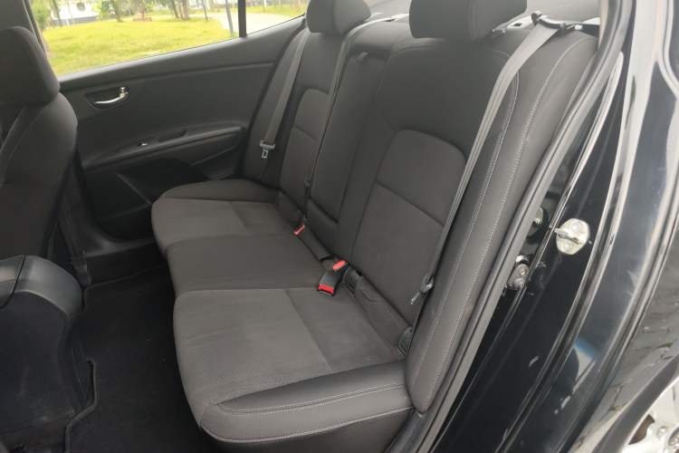 Used Kia K4 2014 1.8L Manual GL Interior 1