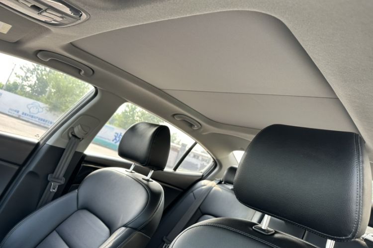 Used Kia K4 2014 1.8L Automatic GLS Interior 7