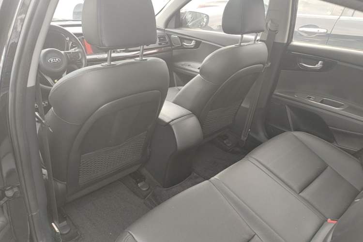 Used Kia K4 2014 1.8L Automatic GLS Left Front Seat