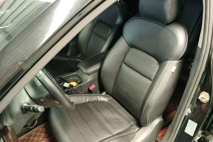 Used Kia K4 2014 1.8L Automatic DLX Left Front Seat