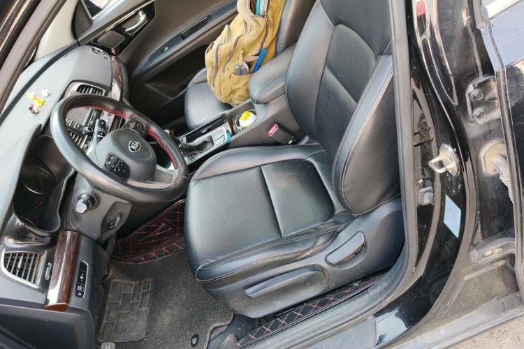 Used Kia K4 2014 1.8L Automatic GLS Left Front Seat